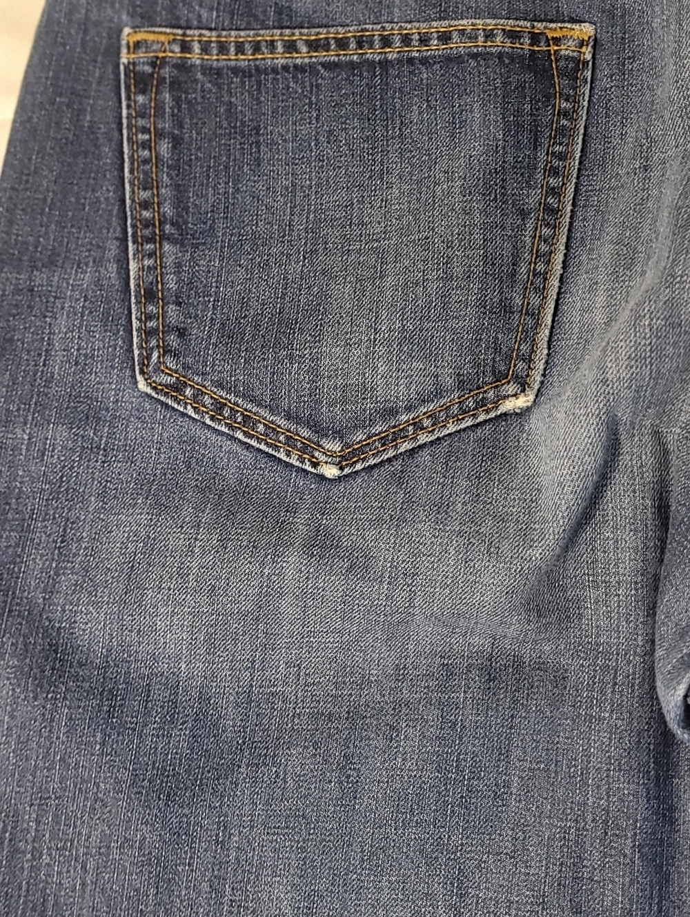 Banana Republic, Vintage Straight, Medium Wash Jeans, Fits Like 33x30. - Picture 3 of 16